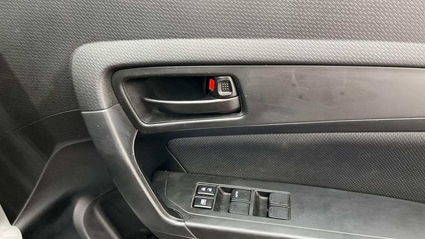 2022 Maruti Vitara Brezza VXI, Petrol, Manual, 80,550 km, Driver Side Door Panels Control