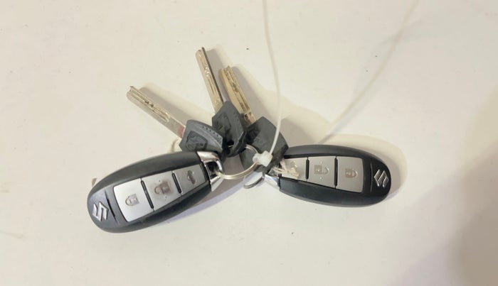 2017 Maruti Ciaz ALPHA 1.4 PETROL, Petrol, Manual, 55,946 km, Key Close Up