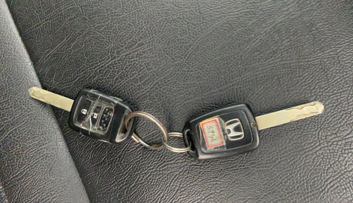 2016 Honda Jazz 1.2L I-VTEC V AT, Petrol, Automatic, 72,251 km, Key Close Up