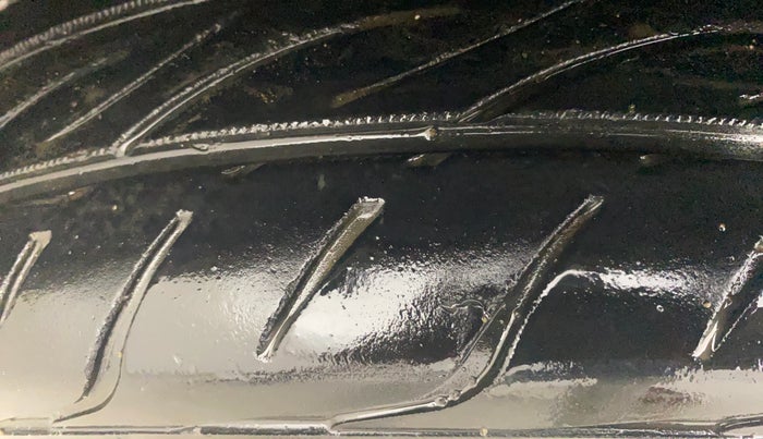 2016 Honda Jazz 1.2L I-VTEC V AT, Petrol, Automatic, 72,251 km, Right Front Tyre Tread