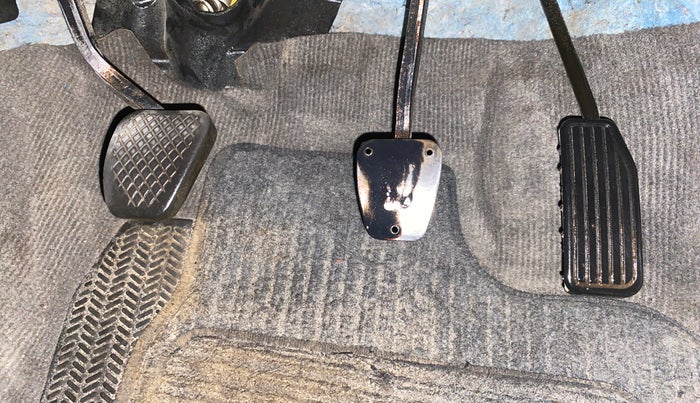 2013 Honda City 1.5L I-VTEC V MT SUNROOF, Petrol, Manual, 1,34,141 km, Pedals