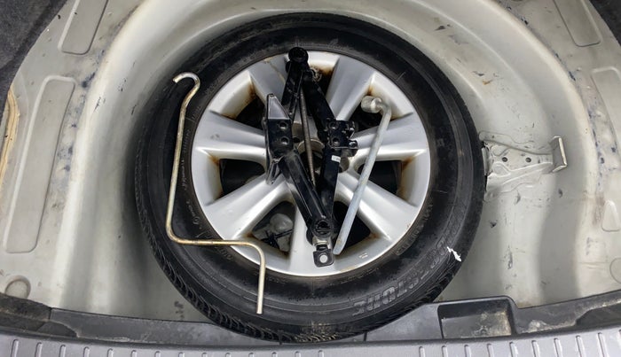 2010 Toyota Corolla Altis VL AT, Petrol, Automatic, 48,863 km, Spare Tyre