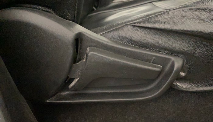 2020 Maruti S PRESSO VXI CNG, CNG, Manual, 78,051 km, Driver Side Adjustment Panel