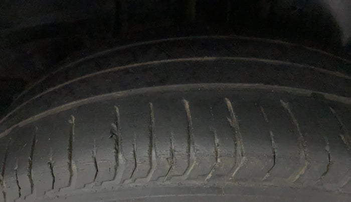 2022 Tata PUNCH ACCOMPLISHED MT, Petrol, Manual, 30,465 km, Left Rear Tyre Tread