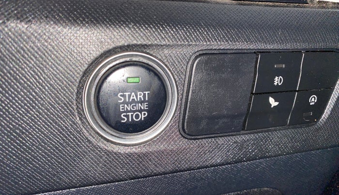 2022 Tata PUNCH ACCOMPLISHED MT, Petrol, Manual, 30,465 km, Keyless Start/ Stop Button