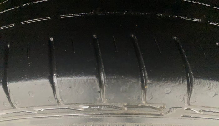 2020 KIA SELTOS GTX PLUS DCT 1.4 PETROL, Petrol, Automatic, 34,565 km, Left Front Tyre Tread