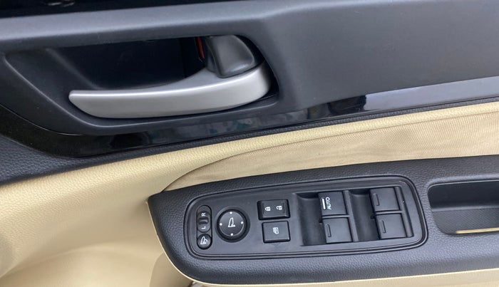 2019 Honda Amaze 1.2L I-VTEC VX, Petrol, Manual, 83,116 km, Driver Side Door Panels Control