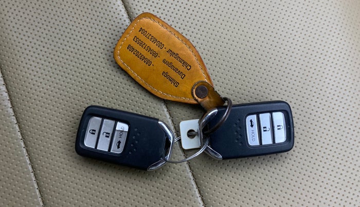 2019 Honda Amaze 1.2L I-VTEC VX, Petrol, Manual, 83,116 km, Key Close Up