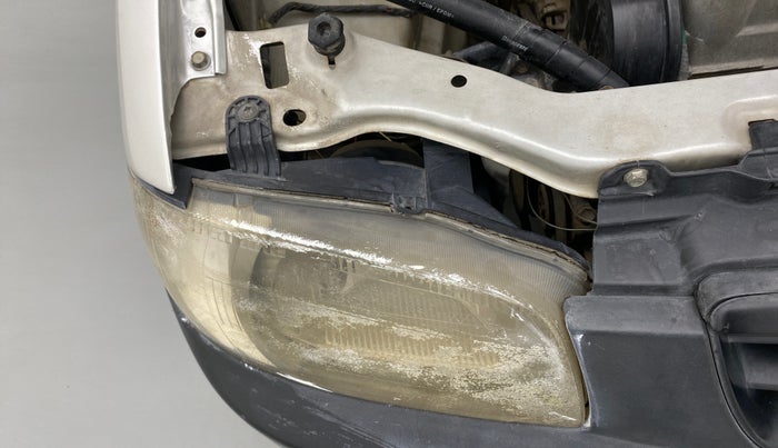 2012 Maruti Alto LXI, Petrol, Manual, 64,934 km, Right headlight - Clamp has minor damage