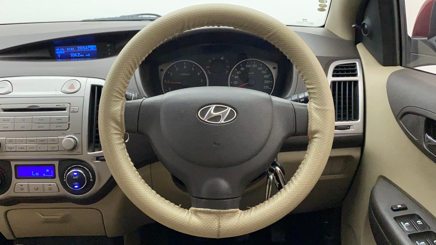2011 Hyundai i20 MAGNA (O) 1.2, Petrol, Manual, 67,425 km, Steering Wheel Close Up