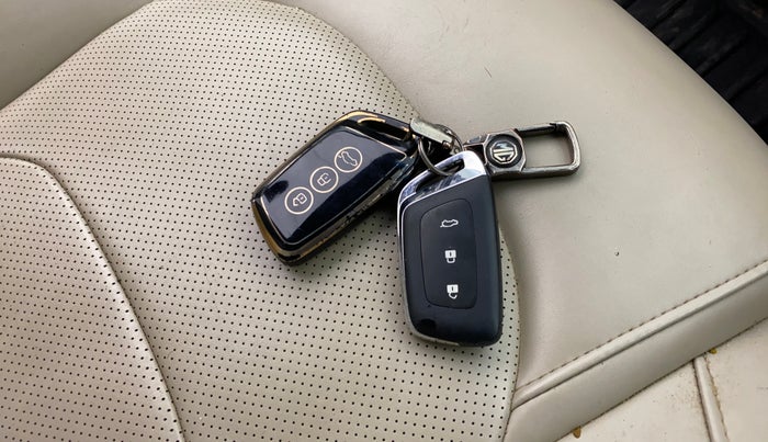 2021 MG HECTOR SHARP 1.5 PETROL CVT, Petrol, Automatic, 61,094 km, Key Close Up