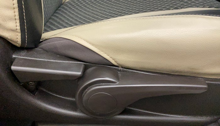 2016 Tata Zest XMS PETROL, Petrol, Manual, 62,922 km, Driver Side Adjustment Panel