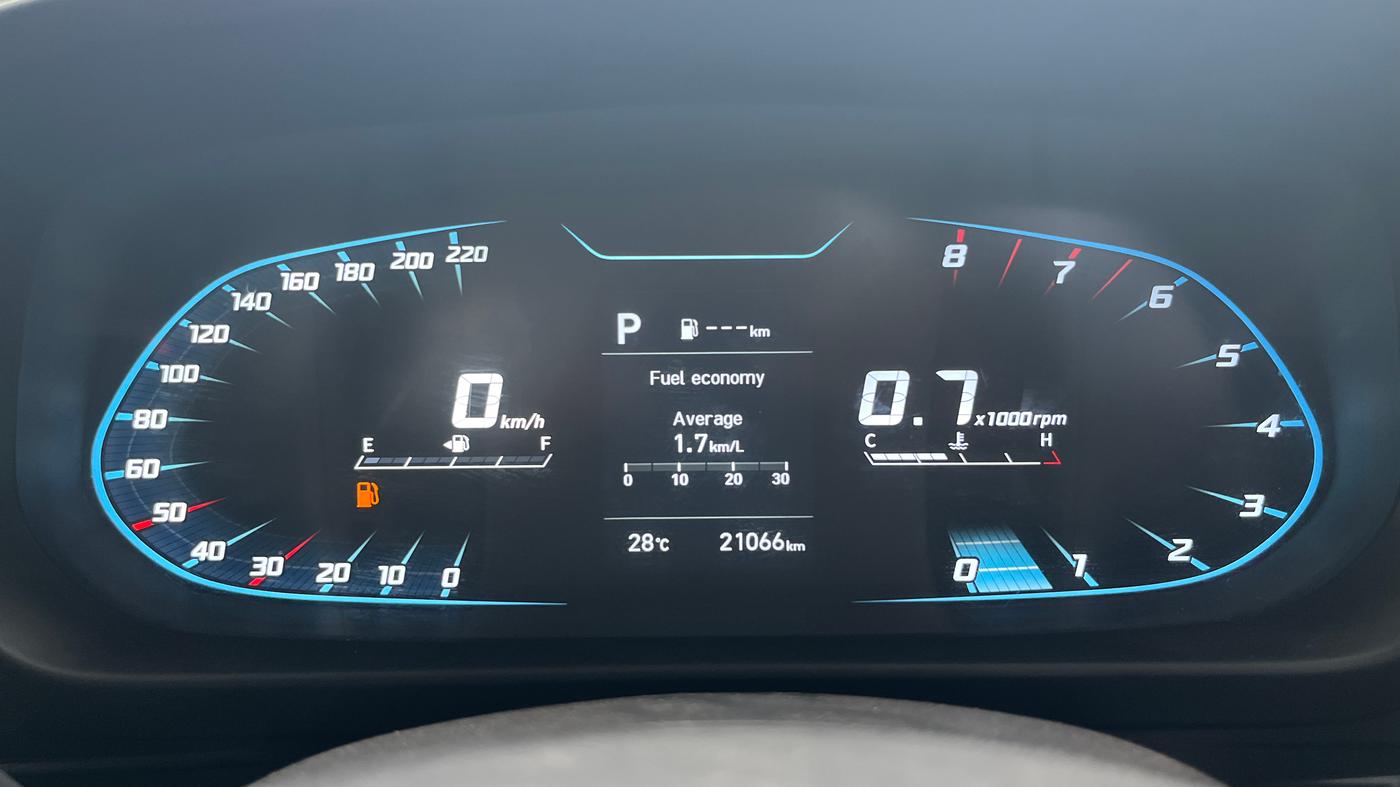 2021 Hyundai NEW I20 SPORTZ 1.2 AT, Petrol, Automatic, 21,065 km, Odometer Image