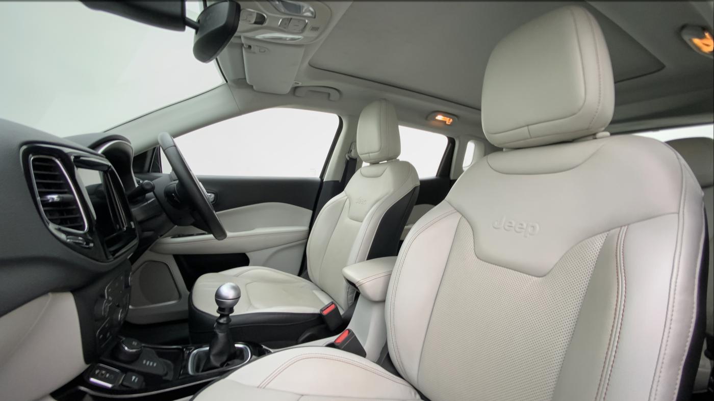 2019 Jeep Compass LIMITED PLUS 2.0 4*4, Diesel, Manual, 34,881 km, Right Side Front Door Cabin