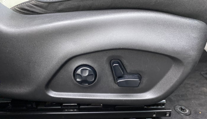 2019 Jeep Compass LIMITED PLUS 2.0 4*4, Diesel, Manual, 34,881 km, Driver Side Adjustment Panel