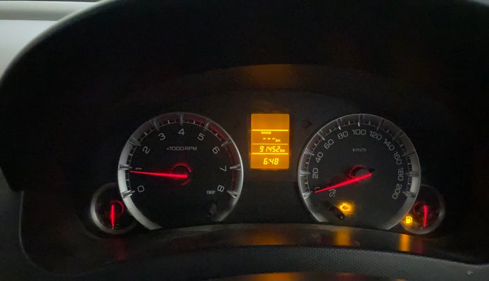 2015 Maruti Swift Dzire VXI, CNG, Manual, 91,388 km, Odometer Image