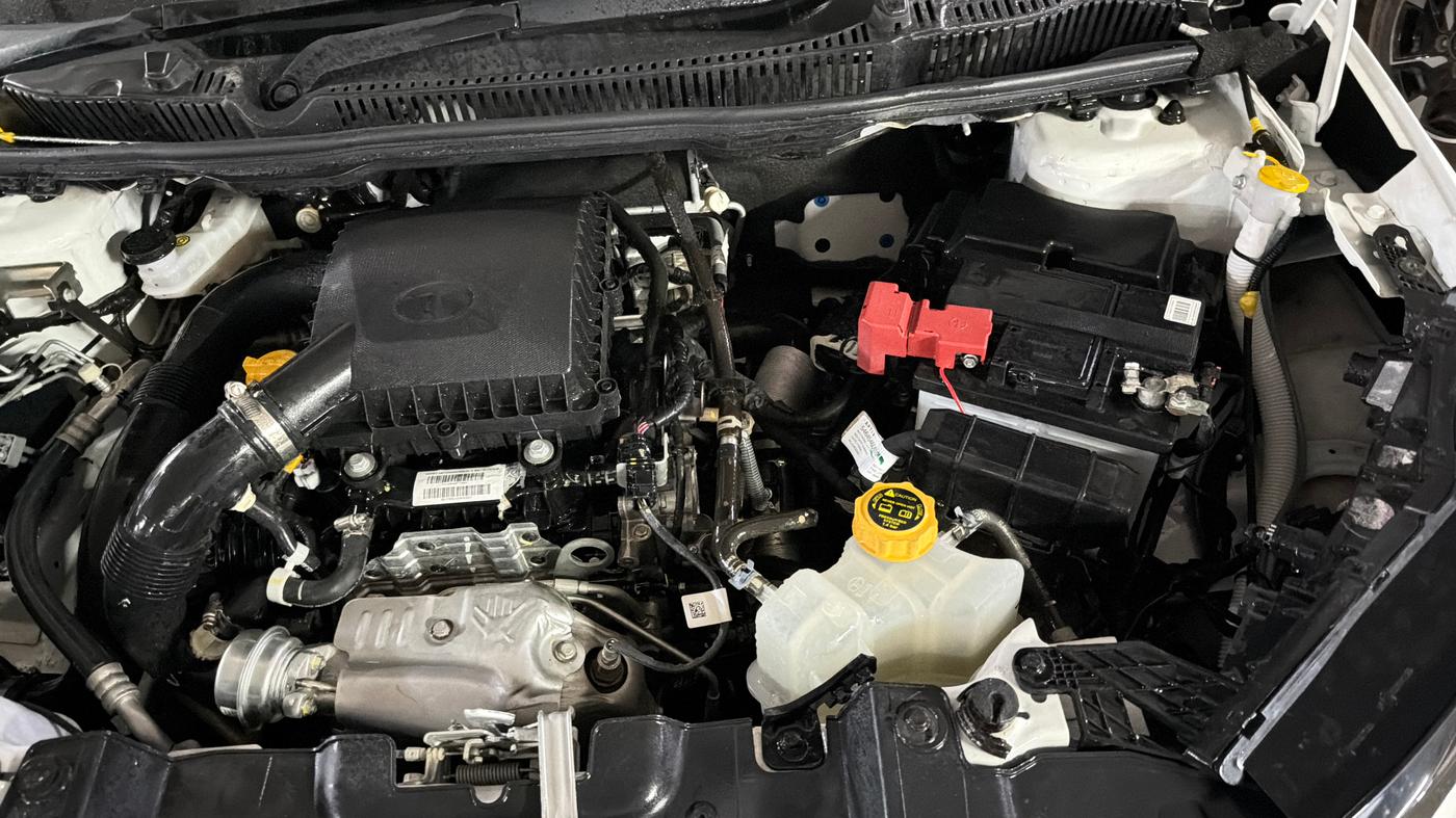 2024 Tata NEXON CREATIVE  AMT 1.2 PETROL, Petrol, Automatic, 3,789 km, Engine View - Left