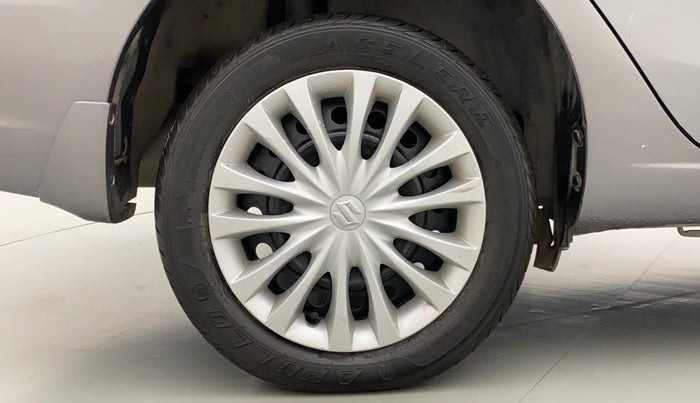 2015 Maruti Ciaz VXI+, Petrol, Manual, 98,152 km, Right Rear Wheel