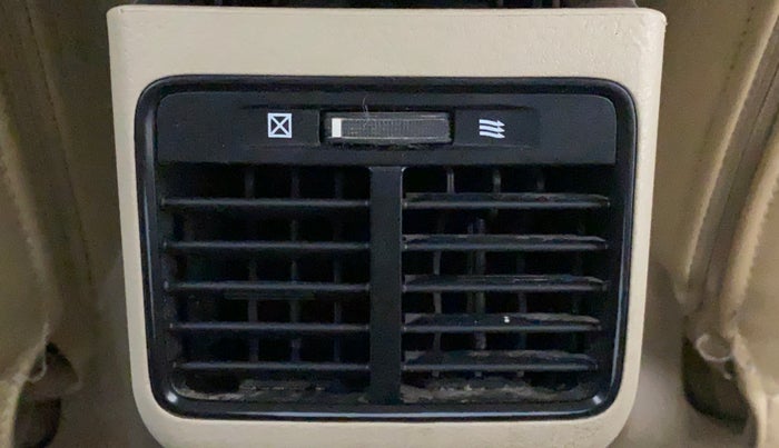 2015 Maruti Ciaz VXI+, Petrol, Manual, 98,152 km, Rear AC Vents