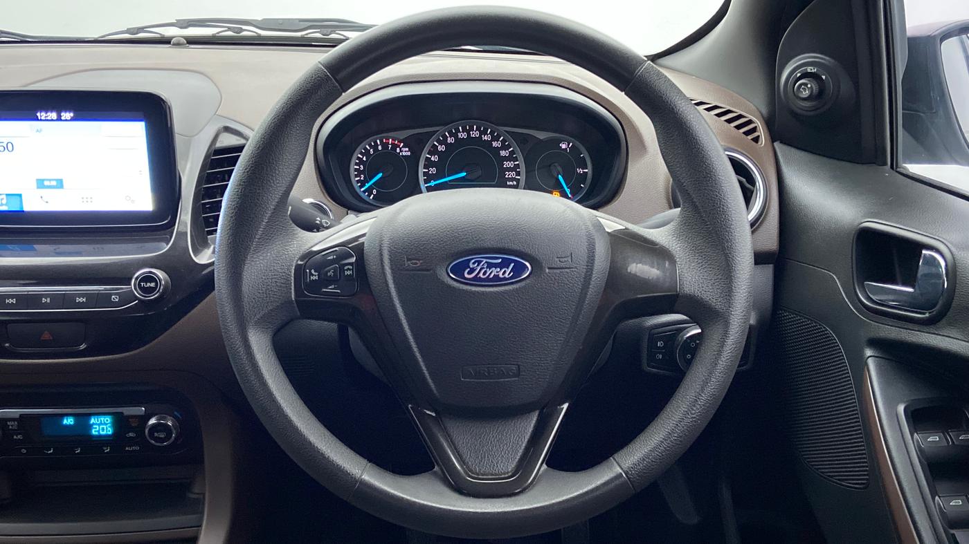 2018 Ford FREESTYLE TITANIUM + 1.2 TI-VCT, Petrol, Manual, 6,977 km, Steering Wheel Close Up