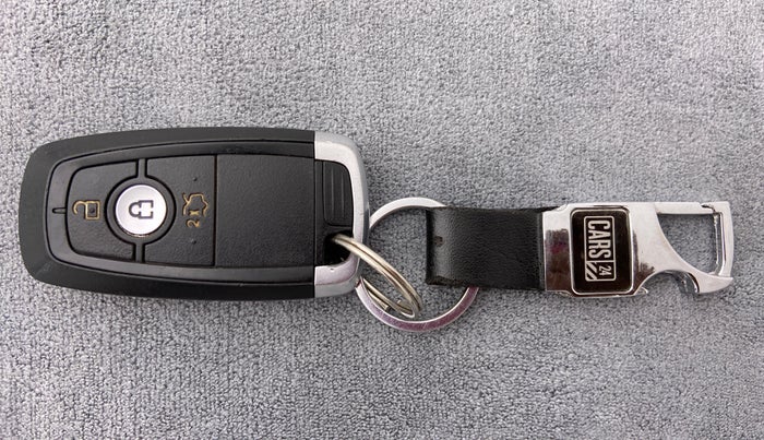 2018 Ford FREESTYLE TITANIUM + 1.2 TI-VCT, Petrol, Manual, 6,977 km, Key Close Up