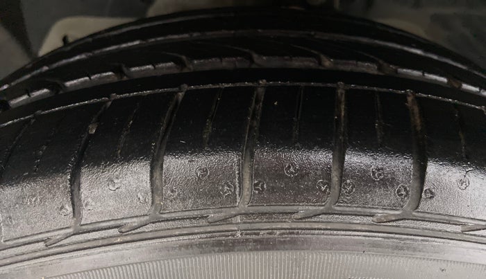 2018 Ford FREESTYLE TITANIUM + 1.2 TI-VCT, Petrol, Manual, 6,977 km, Left Front Tyre Tread