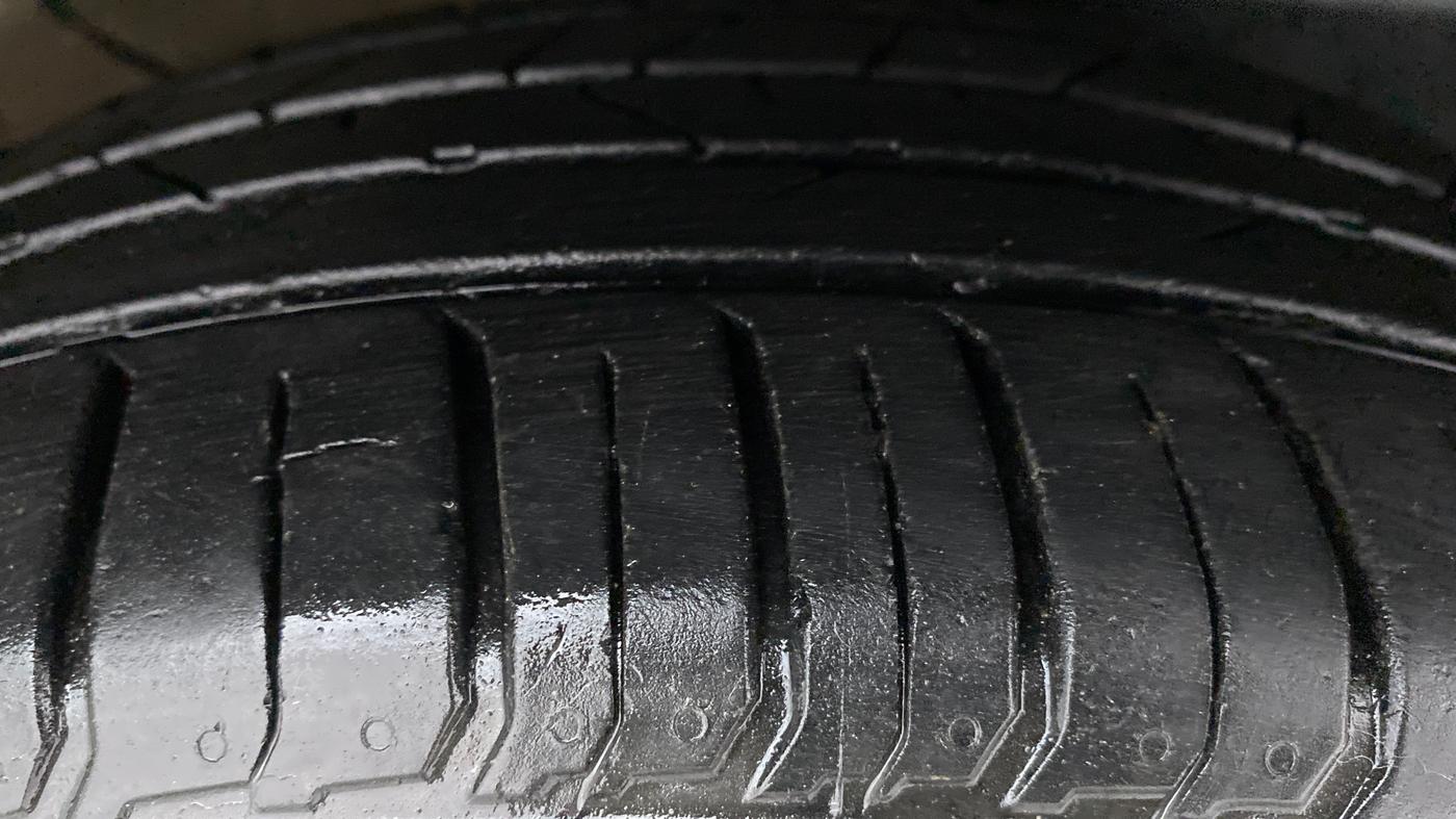 2020 KIA SONET GTX PLUS 1.5D  AT, Diesel, Automatic, 51,698 km, Right Front Tyre Tread