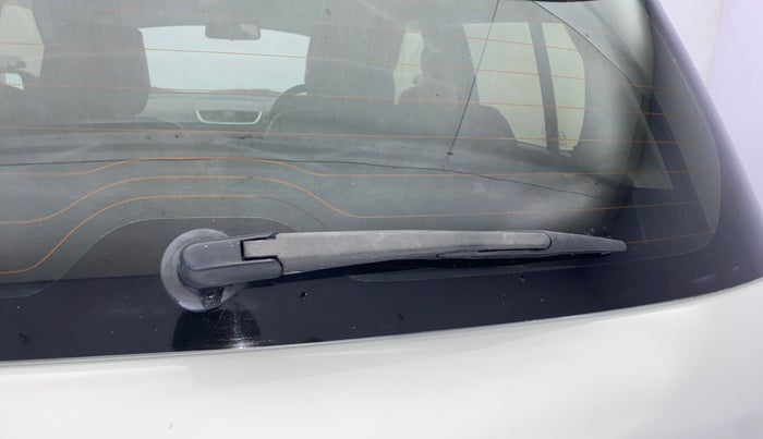 2015 Maruti Swift ZXI, Petrol, Manual, 1,19,459 km, Rear Wiper