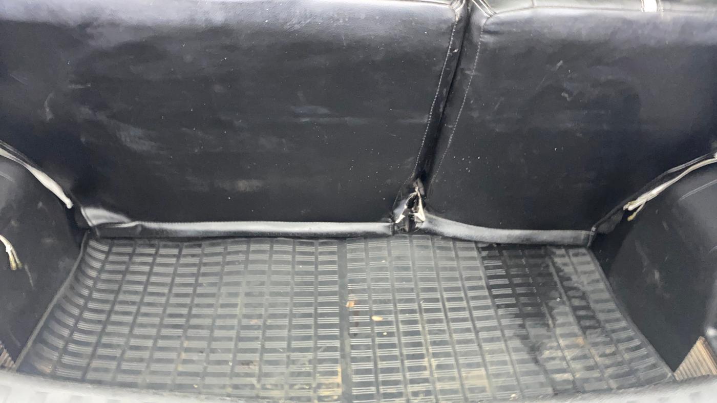 2015 Maruti Swift ZXI, Petrol, Manual, 1,19,485 km, Boot Inside