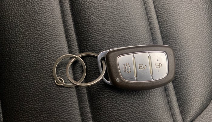 2014 Hyundai Grand i10 SPORTZ 1.2 KAPPA VTVT, Petrol, Manual, 60,150 km, Key Close Up