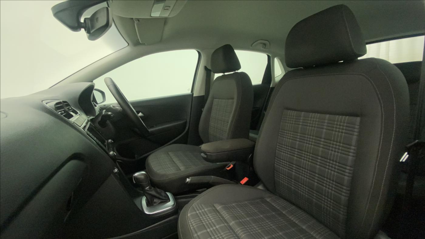 2021 Volkswagen Polo 1.0 GT TSI AT, Petrol, Automatic, 21,543 km, Right Side Front Door Cabin