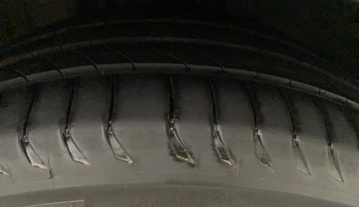 2021 Volkswagen Polo 1.0 GT TSI AT, Petrol, Automatic, 21,543 km, Left Rear Tyre Tread