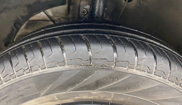 2024 Maruti Dzire VXI AMT, Petrol, Automatic, 30,873 km, Left Front Tyre Tread