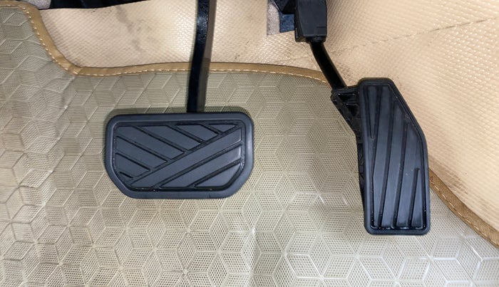 2024 Maruti Dzire VXI AMT, Petrol, Automatic, 30,873 km, Pedals