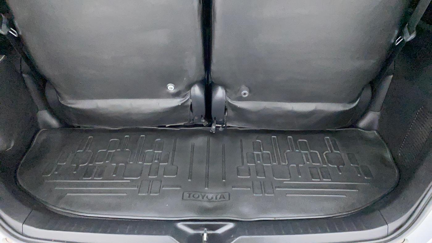 2018 Toyota Innova Crysta 2.4 GX 8 STR, Diesel, Manual, 32,472 km, Boot Inside View
