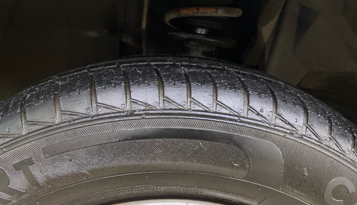 2019 Renault TRIBER RXT, Petrol, Manual, 21,845 km, Left Front Tyre Tread