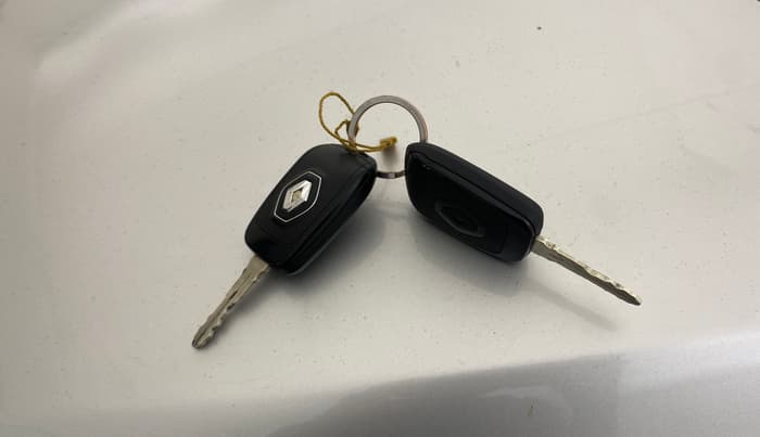 2019 Renault TRIBER RXT, Petrol, Manual, 21,845 km, Key Close Up
