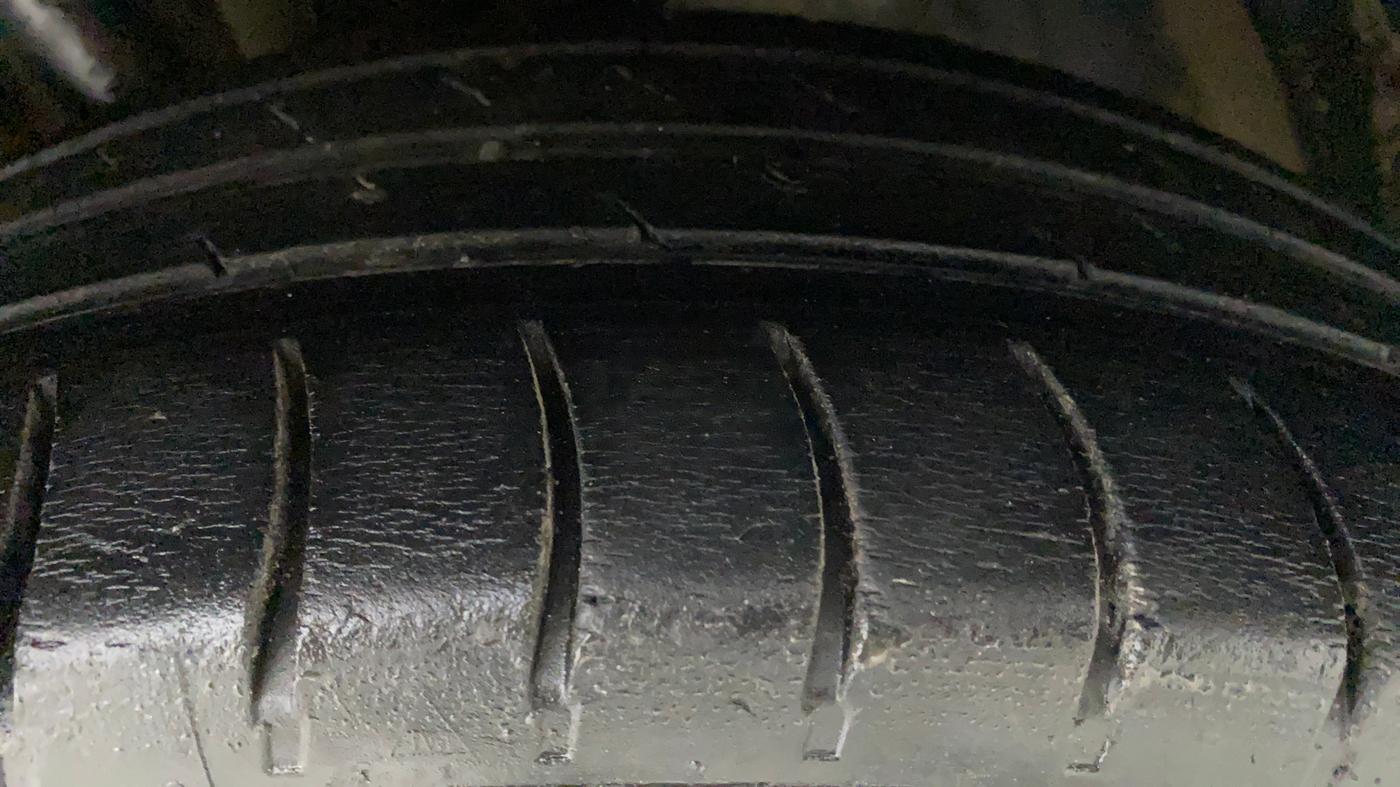 2018 Tata Tiago XZ PETROL, Petrol, Manual, 52,944 km, Right Front Tyre Tread