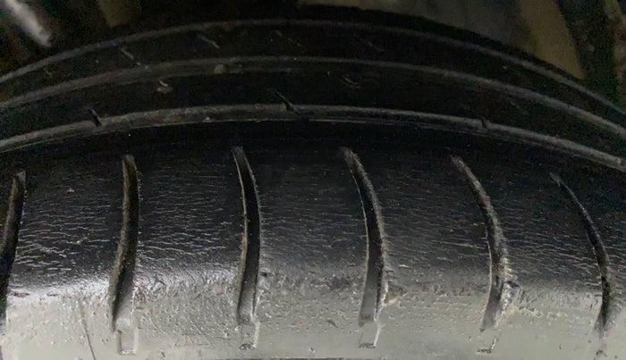2018 Tata Tiago XZ PETROL, Petrol, Manual, 52,944 km, Right Front Tyre Tread