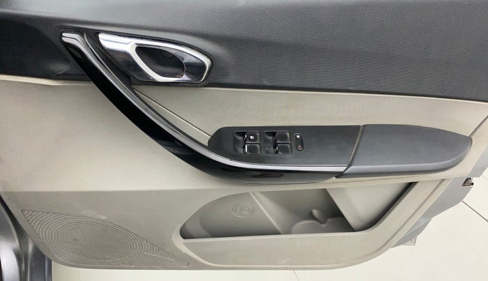 2018 Tata Tiago XZ PETROL, Petrol, Manual, 52,944 km, Driver Side Door Panels Control