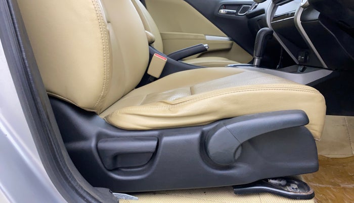 2017 Honda City 1.5L I-VTEC VX CVT, Petrol, Automatic, 67,821 km, Driver Side Adjustment Panel