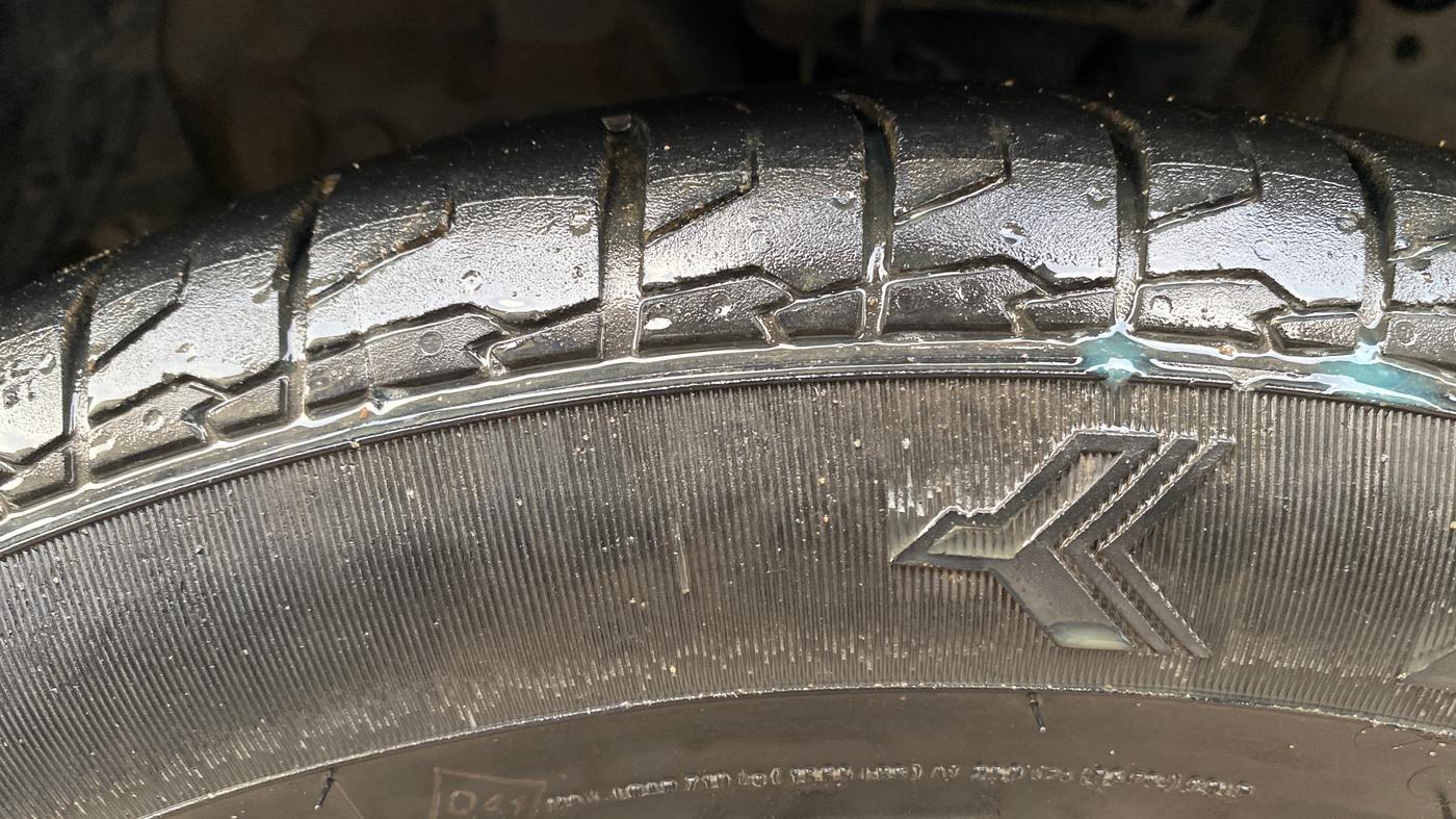 2021 Hyundai Creta SX (O) AT 1.5 DIESEL, Diesel, Automatic, 1,00,034 km, Left Front Tyre Tread