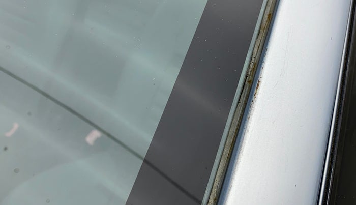 2012 Toyota Etios Liva G, Petrol, Manual, 63,983 km, Left A pillar - Slight discoloration