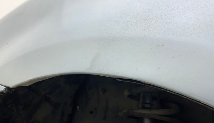 2012 Toyota Etios Liva G, Petrol, Manual, 63,983 km, Left fender - Lining loose
