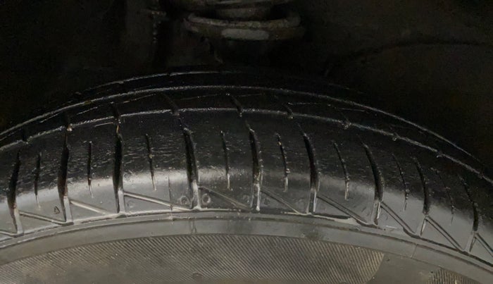 2020 Maruti Alto LXI, Petrol, Manual, 34,905 km, Right Front Tyre Tread