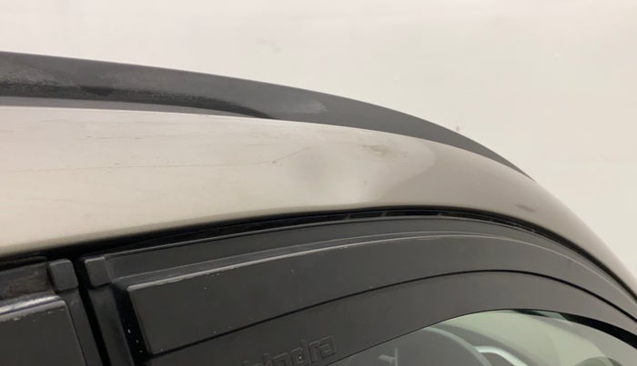 2016 Mahindra Kuv100 K8 6 STR, Petrol, Manual, 35,142 km, Right B pillar - Slightly dented