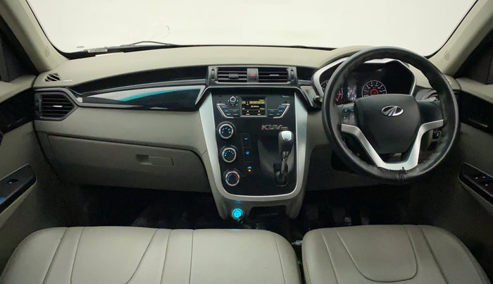 2016 Mahindra Kuv100 K8 6 STR, Petrol, Manual, 35,142 km, Dashboard