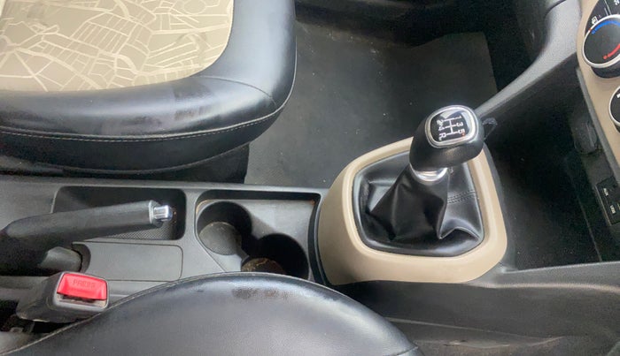 2018 Hyundai Grand i10 SPORTZ 1.2 KAPPA VTVT, Petrol, Manual, 63,228 km, Gear Lever
