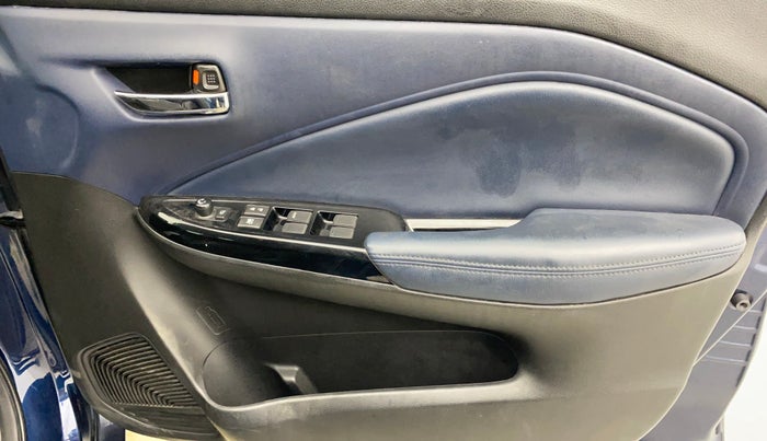 2022 Maruti Baleno ALPHA 1.2 AGS, Petrol, Automatic, 27,904 km, Driver Side Door Panels Control