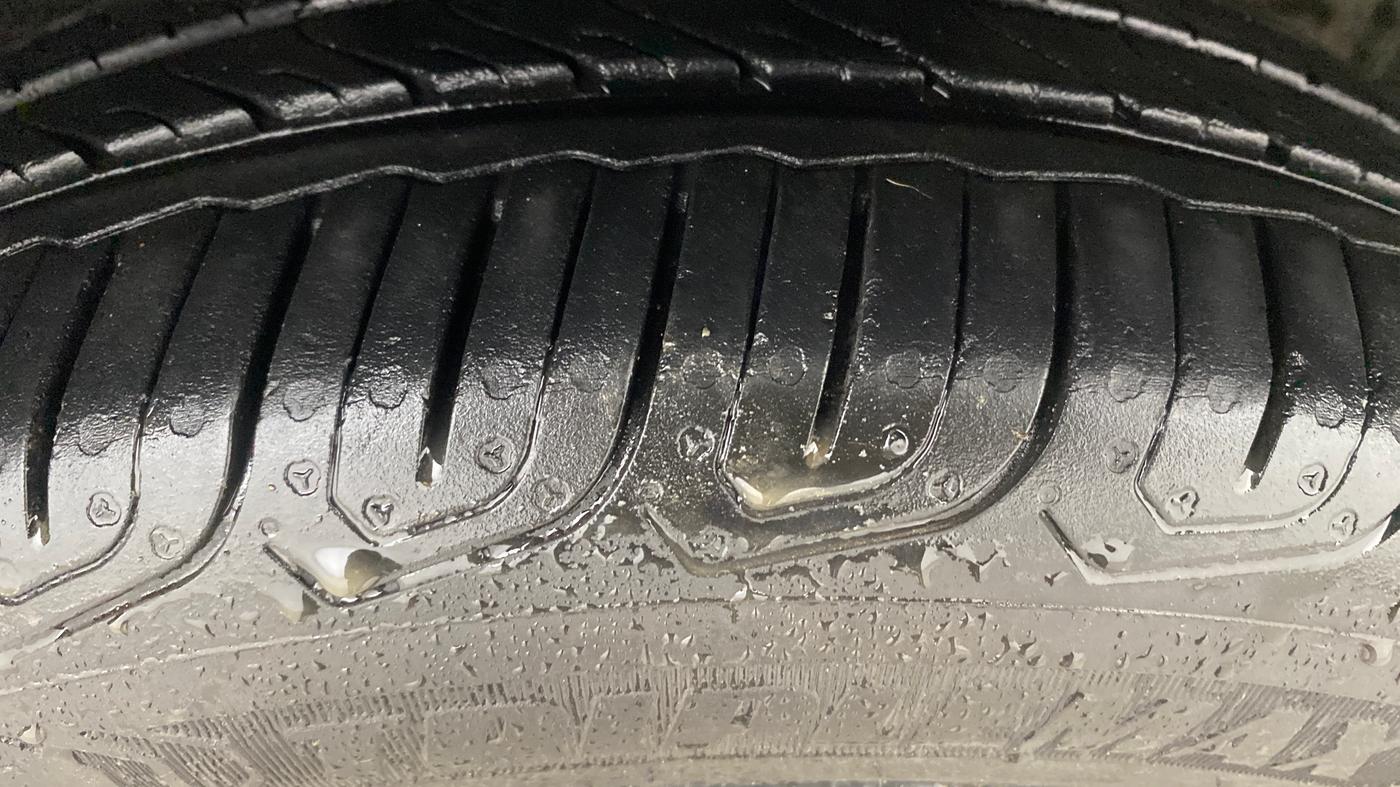 2023 Tata TIGOR XZ PLUS PETROL, Petrol, Manual, 28,667 km, Right Front Tyre Tread